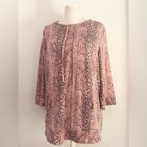 Seven Forty Two Women’s Pink Snake Print Blouse too | Size L